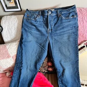 Levi’s wedgie skinny jeans